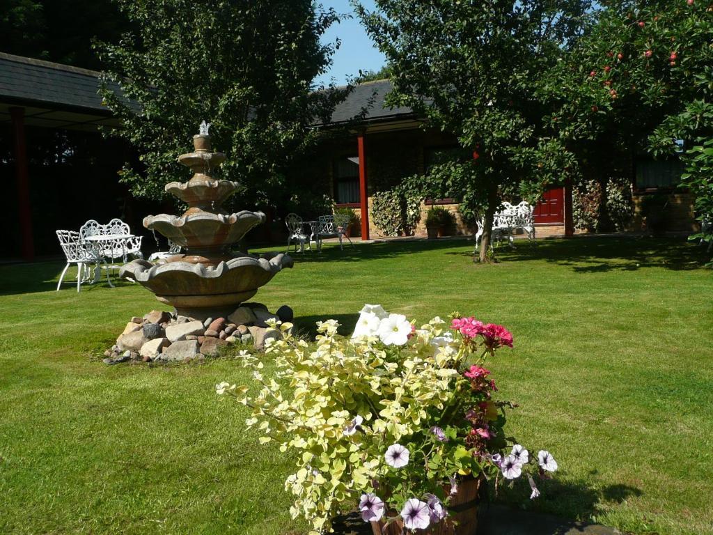 Cottage Guest House Hillingdon Exterior photo